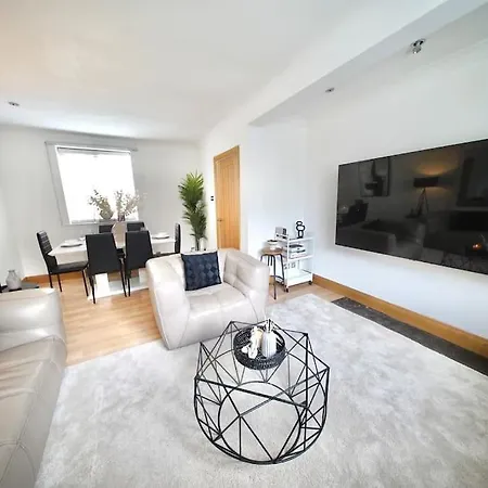 Cosy Home- Sleeps 5+city Centre+ Netflix+free Park * Birmingham