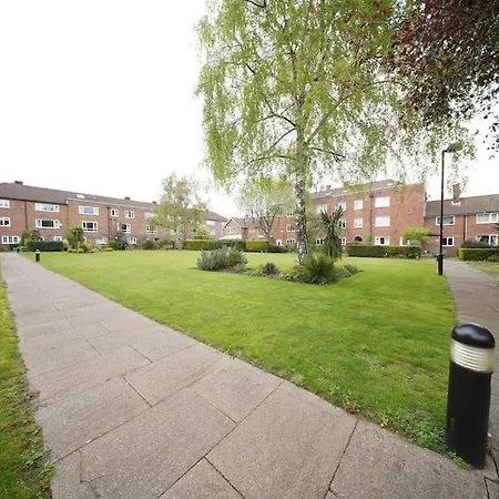 Cosy Home- Sleeps 5+city Centre+ Netflix+free Park